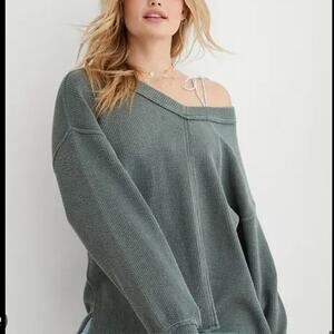Aerie Oversized V-Neck Sweatshirt size Medium Green Ribbed